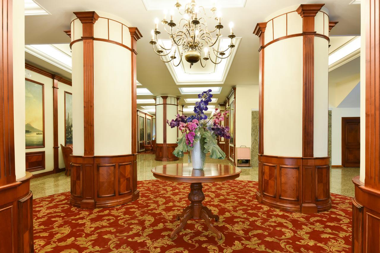 בראליה Hotel Belvedere מראה חיצוני תמונה