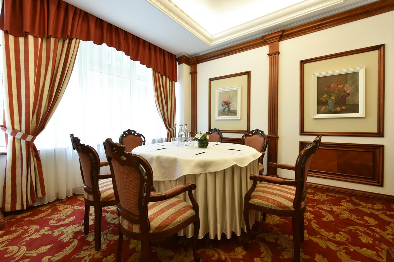 בראליה Hotel Belvedere מראה חיצוני תמונה